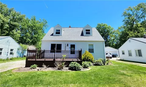 1328 Myrtle Ave, Ashtabula, OH 44004