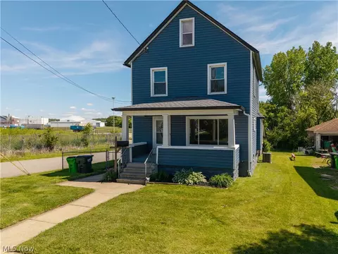 964 Northview Ave, Barberton, OH 44203