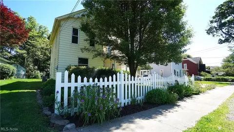 81 W Marion St, Doylestown, OH 44230