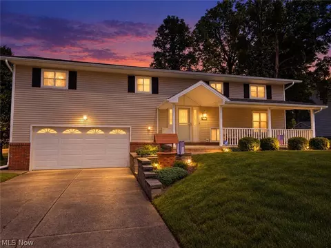 14598 S Gateway Dr, North Royalton, OH 44133