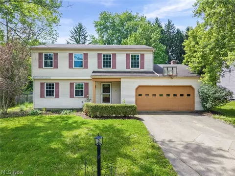 928 Andrews Rd, Medina, OH 44256
