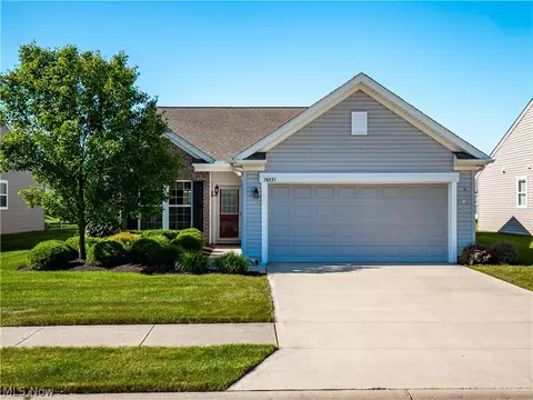 38435 Revere Dr, North Ridgeville, OH 44039