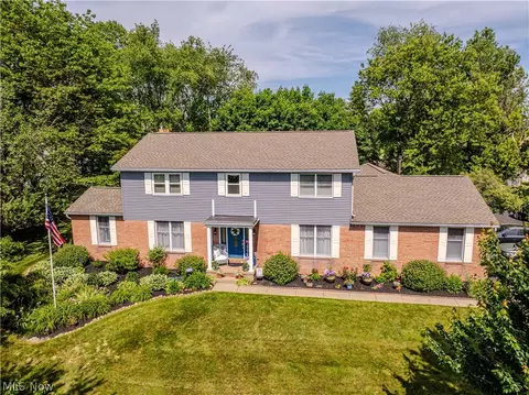 2337 Reno Dr, Louisville, OH 44641