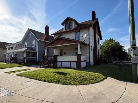 383 E Tallmadge Ave, Akron, OH 44310