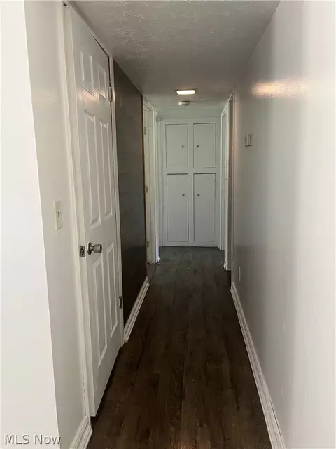 Entry Way - 2655 Pine Ridge Rd, Ashtabula, OH 44004 photo 1 of 1