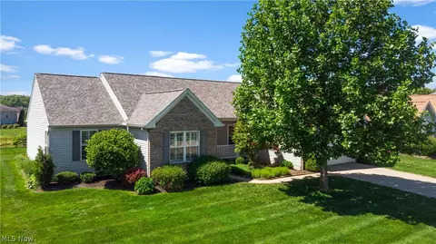 38323 Springdale Dr, North Ridgeville, OH 44039