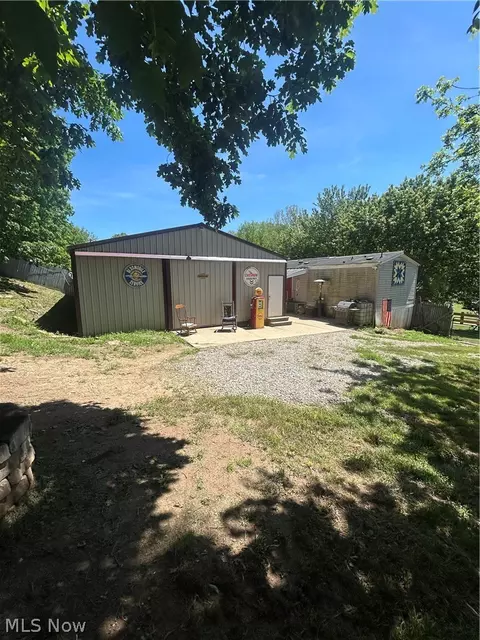 5494 Pounds Ln, Glouster, OH 45732
