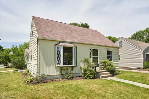 4340 W 189th St, Cleveland, OH 44135