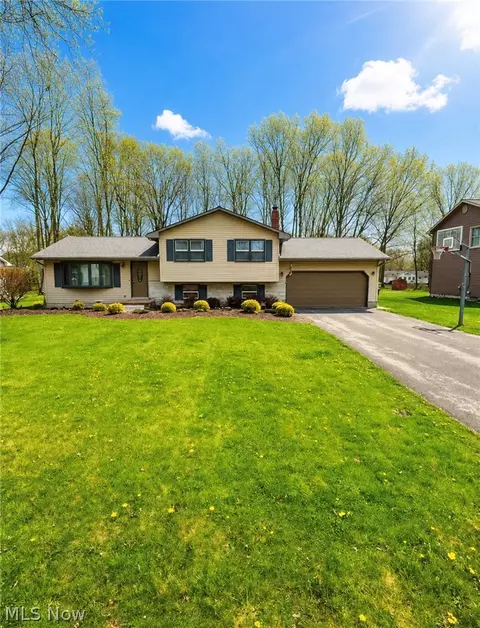 6779 Colleen Dr, Boardman, OH 44512