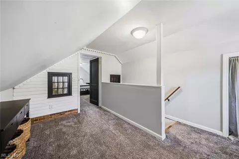 Entry Way - 2027 W 16th St, Ashtabula, OH 44004 photo 1 of 1