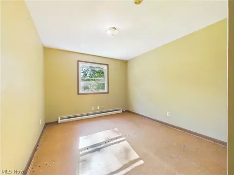 Bedroom - 2648 River Rd, Willoughby Hills, OH 44094 photo 5 of 7