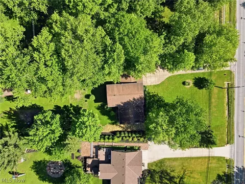 View/Area - 2648 River Rd, Willoughby Hills, OH 44094 photo 2 of 2