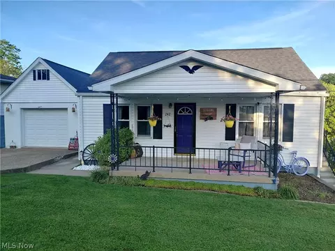 242 Cedar Rd, Richmond, OH 43944