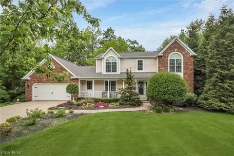 8015 Hansom Pl, Mentor, OH 44060