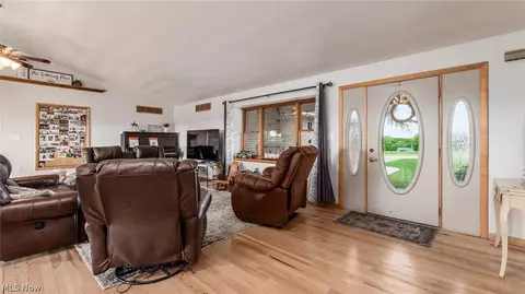 Entry Way - 10550 Amish Ridge Rd, Somerset, OH 43783 photo 1 of 3