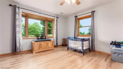 Bedroom - 10550 Amish Ridge Rd, Somerset, OH 43783 photo 4 of 14