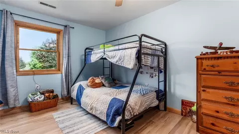 Bedroom - 10550 Amish Ridge Rd, Somerset, OH 43783 photo 7 of 14