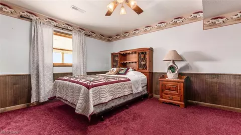 Bedroom - 10550 Amish Ridge Rd, Somerset, OH 43783 photo 10 of 14