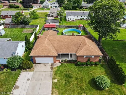 View/Area - 577 Geneva Ave, Struthers, OH 44471 photo 1 of 4