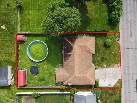 View/Area - 577 Geneva Ave, Struthers, OH 44471 photo 4 of 4