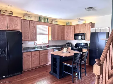 Kitchen - 315 E State St, Newcomerstown, OH 43832 photo 2 of 4