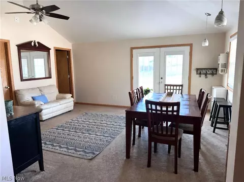 Dining - 315 E State St, Newcomerstown, OH 43832 photo 2 of 2