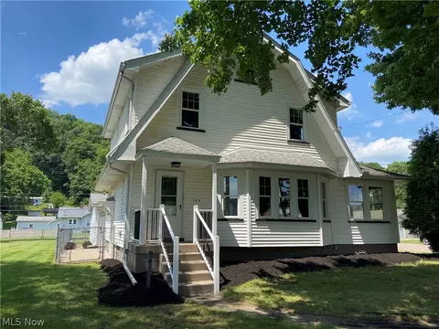 102 Downs Ave, Newcomerstown, OH 43832