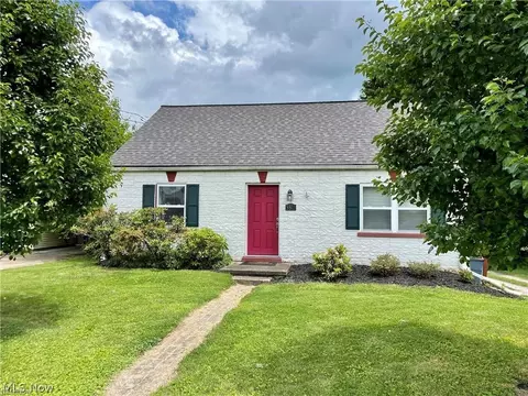 5516 Grand Central Ave, Vienna, WV 26105