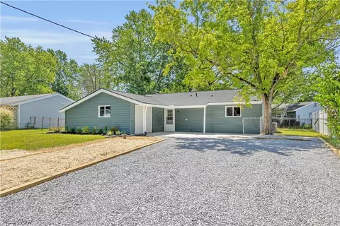 1484 Cherrywood Rd, Kent, OH 44240