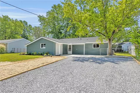 1484 Cherrywood Rd, Kent, OH 44240