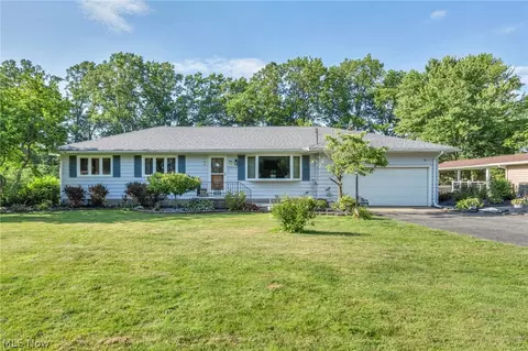 39550 Calann Dr, Elyria, OH 44035