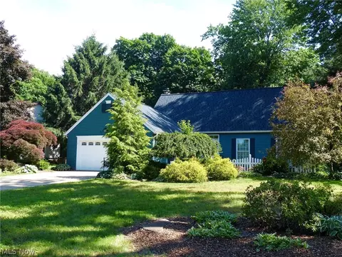 9144 Gregory Ct, Mentor, OH 44060