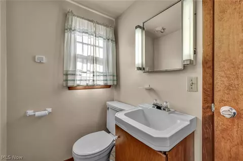 179 Caroline St, Elyria, OH 44035 photo 11