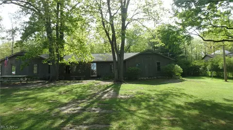 2075 Substation Rd, Brunswick Hills, OH 44212