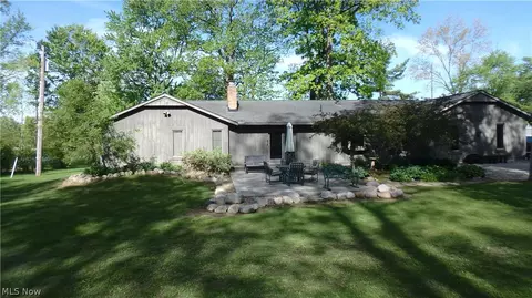 2075 Substation Rd, Brunswick Hills, OH 44212