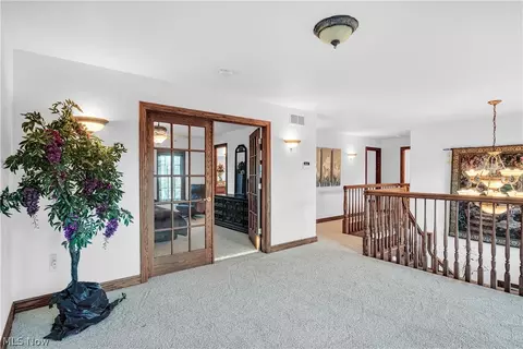 Entry Way - 4000 Shields Rd, Canfield, OH 44406 photo 7 of 8