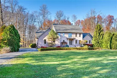 Exterior - 4000 Shields Rd, Canfield, OH 44406 photo 6 of 11
