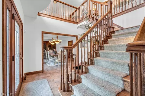 Entry Way - 4000 Shields Rd, Canfield, OH 44406 photo 2 of 8