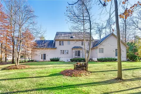 Exterior - 4000 Shields Rd, Canfield, OH 44406 photo 9 of 11