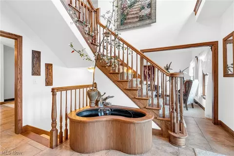 Entry Way - 4000 Shields Rd, Canfield, OH 44406 photo 1 of 8