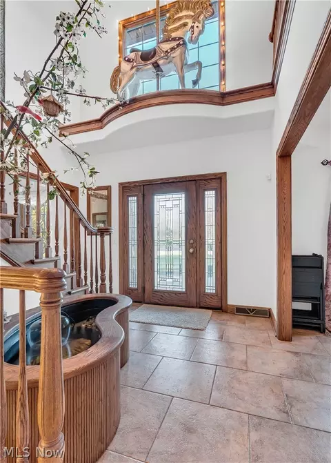 Entry Way - 4000 Shields Rd, Canfield, OH 44406 photo 3 of 8