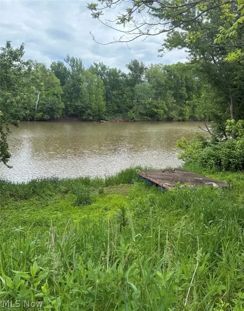 5973 Elizabeth Pike, Elizabeth, WV 26143