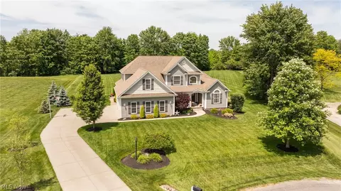 4875 Deerfield Ct, Mantua, OH 44255