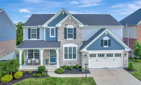 9729 Sommerville St, Louisville, OH 44641