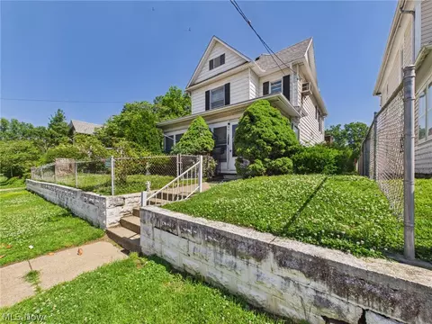 927 32nd St, Parkersburg, WV 26104