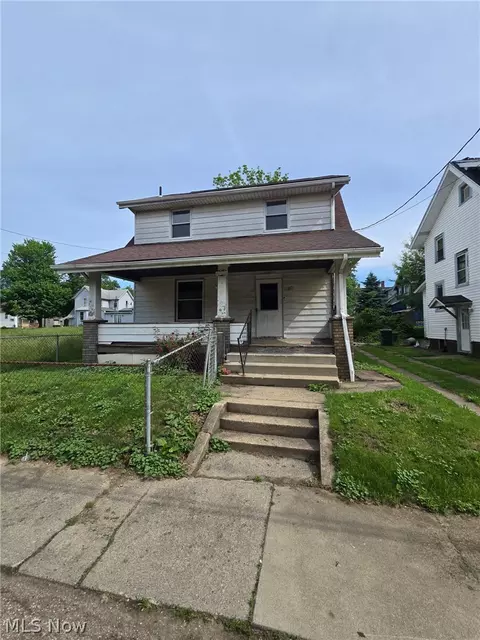 1117 14th St NE, Canton, OH 44705