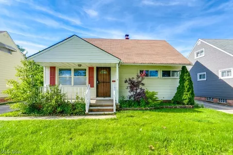 12211 Woodward Blvd, Garfield Heights, OH 44125