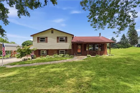 360 Dietz Ave NE, East Canton, OH 44730