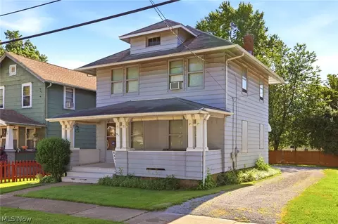 911 Inman St, Akron, OH 44306