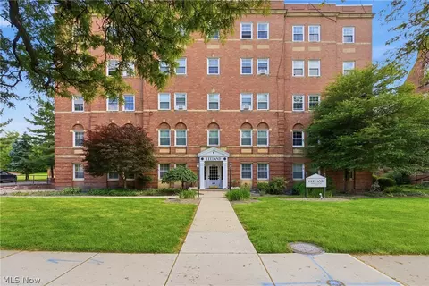 15820 Van Aken Blvd, Shaker Heights, OH 44120